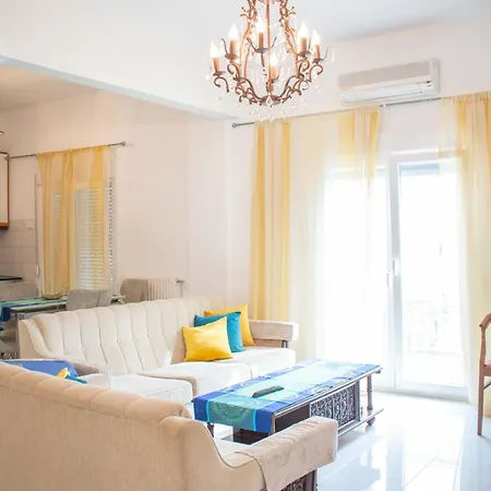 C.16 The Nest #colony Heart Thessaloniki